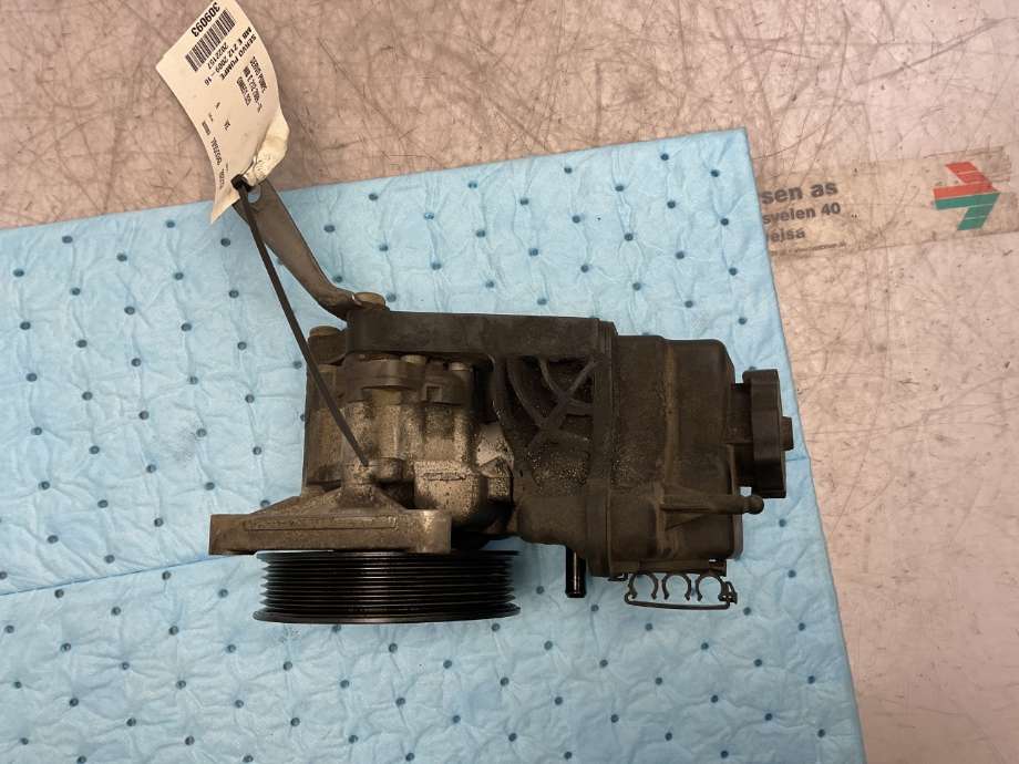 Servo pumpe mekanisk til Mercedes E-Klasse, 2009-2013 (Fase 1) (W212) (W212)