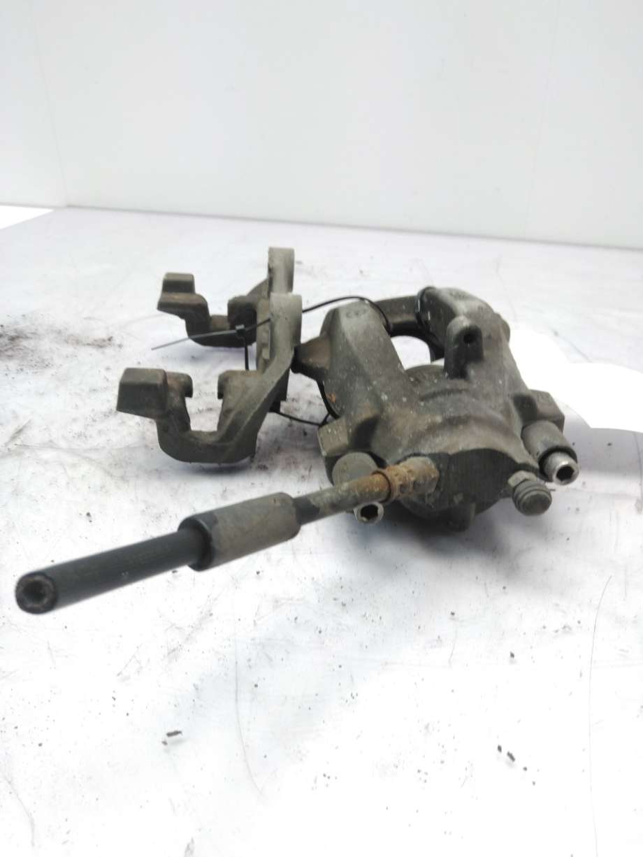 Bremsecaliper venstre bak til Mercedes E-Klasse 2009-2013 (Fase 1) (W212) (W212) (A 212 423 00 81|)