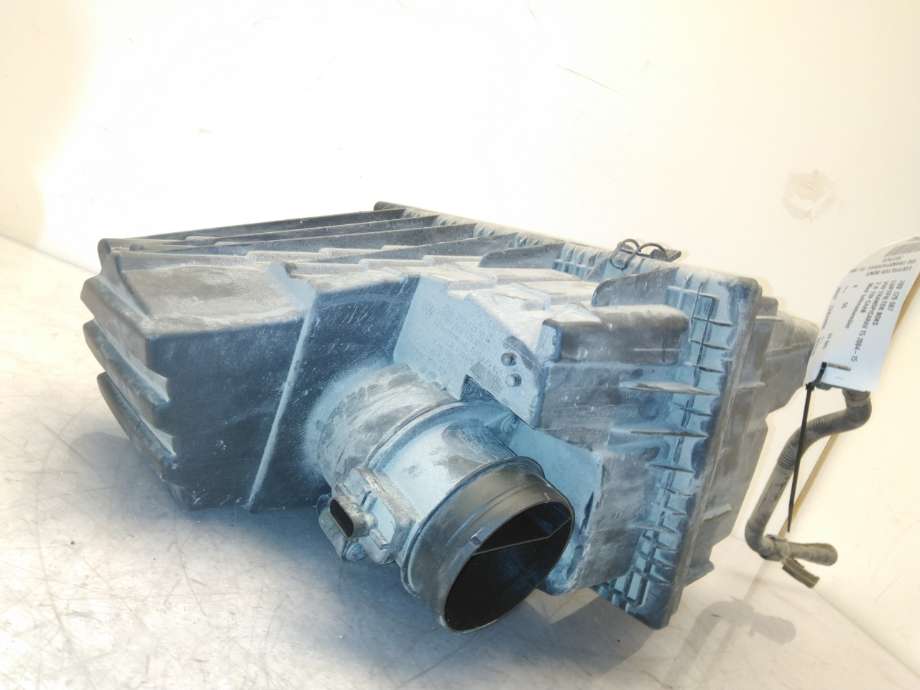 Luftfilterboks til VW Transporter / Caravelle 2009-2015 (Fase 2) (T5) (T5) (VOLKSWAGEN|7E0 129 607|)