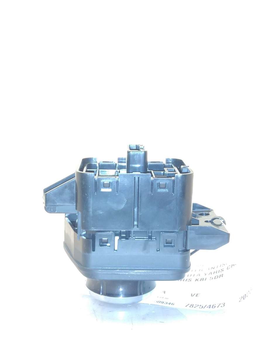 Bryter Antispinn til Toyota Yaris Cross (SUV) 2021-->>  (TOYOTA|849700D040|)