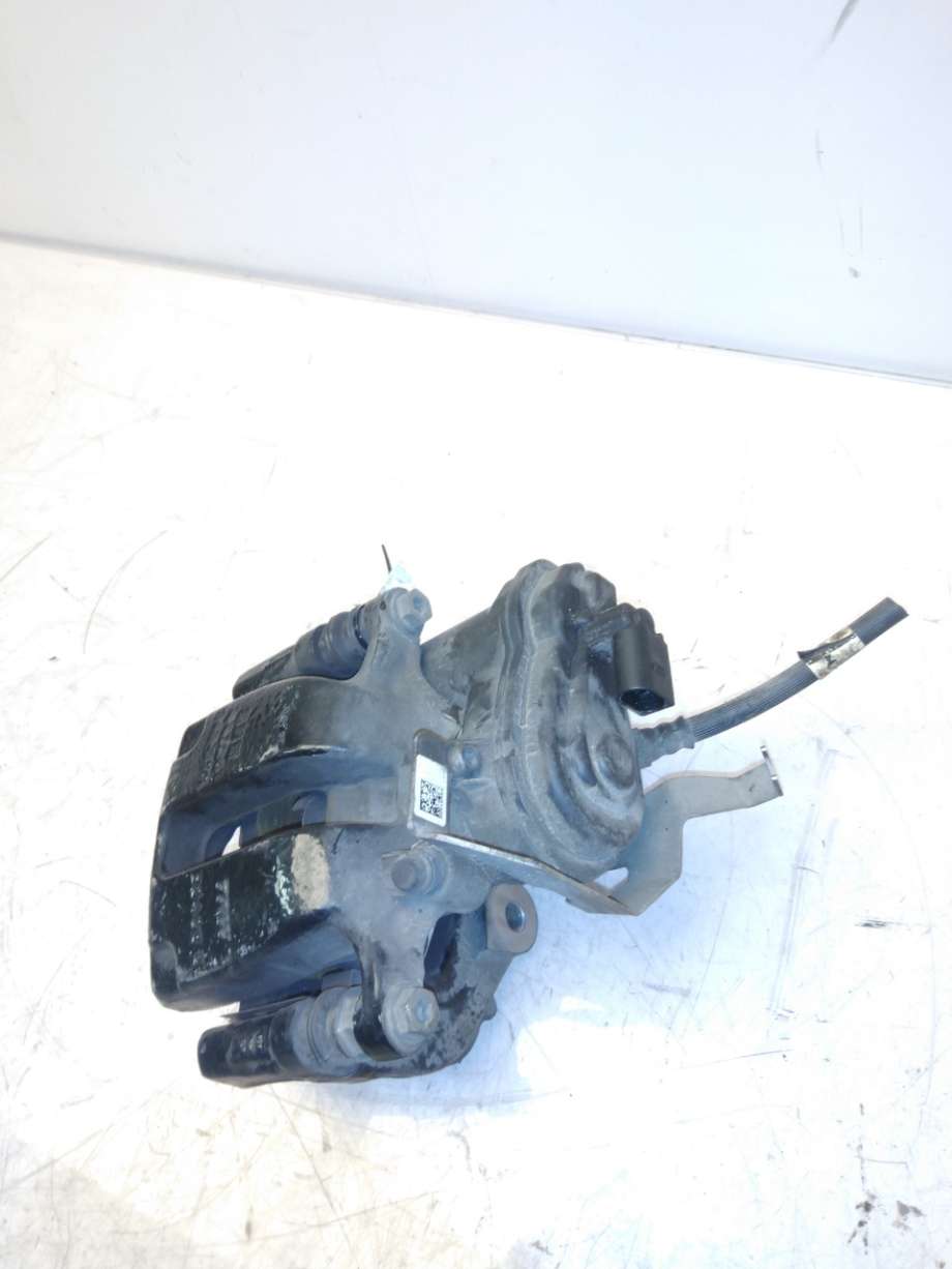 Bremsecaliper høyre bak til BMW 3-Serie 2018-->> (G20) (G20) (BMW|34 20 6 898 604|34 21 6 870 567|)