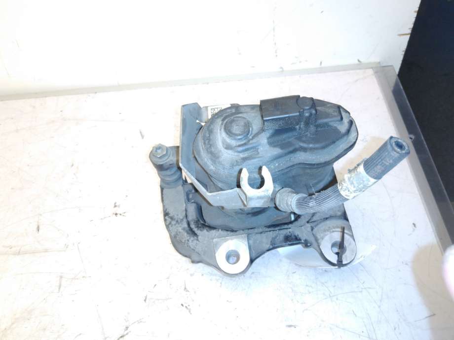 Bremsecaliper høyre bak til BMW 3-Serie 2018-->> (G20) (G20) (BMW|34 20 6 898 604|34 21 6 870 567|)