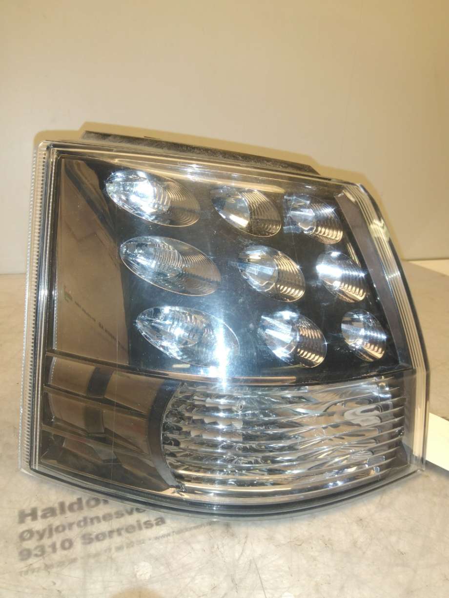 Baklykt venstre til Mitsubishi Outlander 2010-2012 (Type II, Fase 2)  (MITSUBISHI|8330A379|)