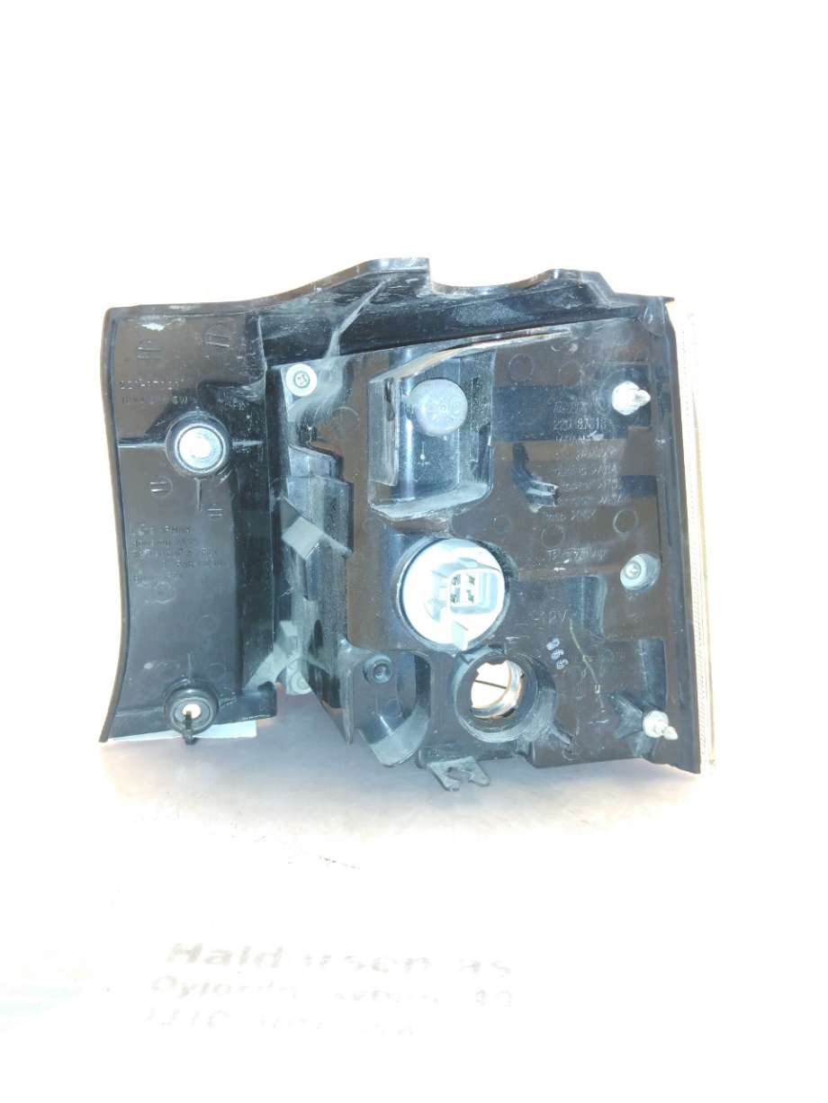 Baklykt venstre til Mitsubishi Outlander 2010-2012 (Type II, Fase 2)  (MITSUBISHI|8330A379|)