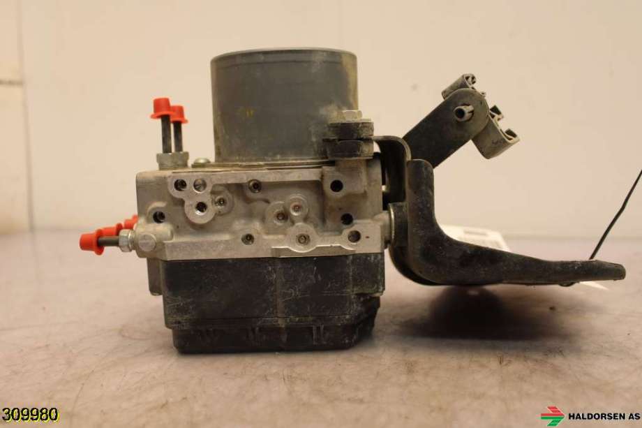 ABS sentral til Toyota RAV4 2009-2013 (Type III, Fase 2)  (TOYOTA|)