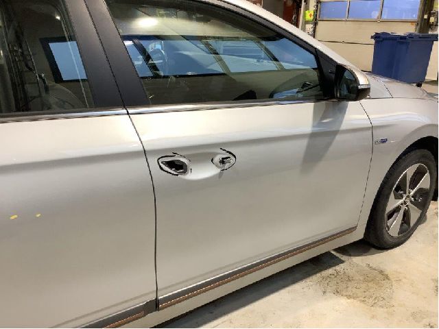 Dør høyre foran til Hyundai Ioniq Electric 2016-2019 (Fase 1)  (HYUNDAI|76004G 2010|)
