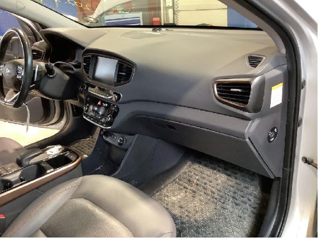 Dashbord til Hyundai Ioniq Electric 2016-2019 (Fase 1) (HYUNDAI|84710G 2300T9Y|)