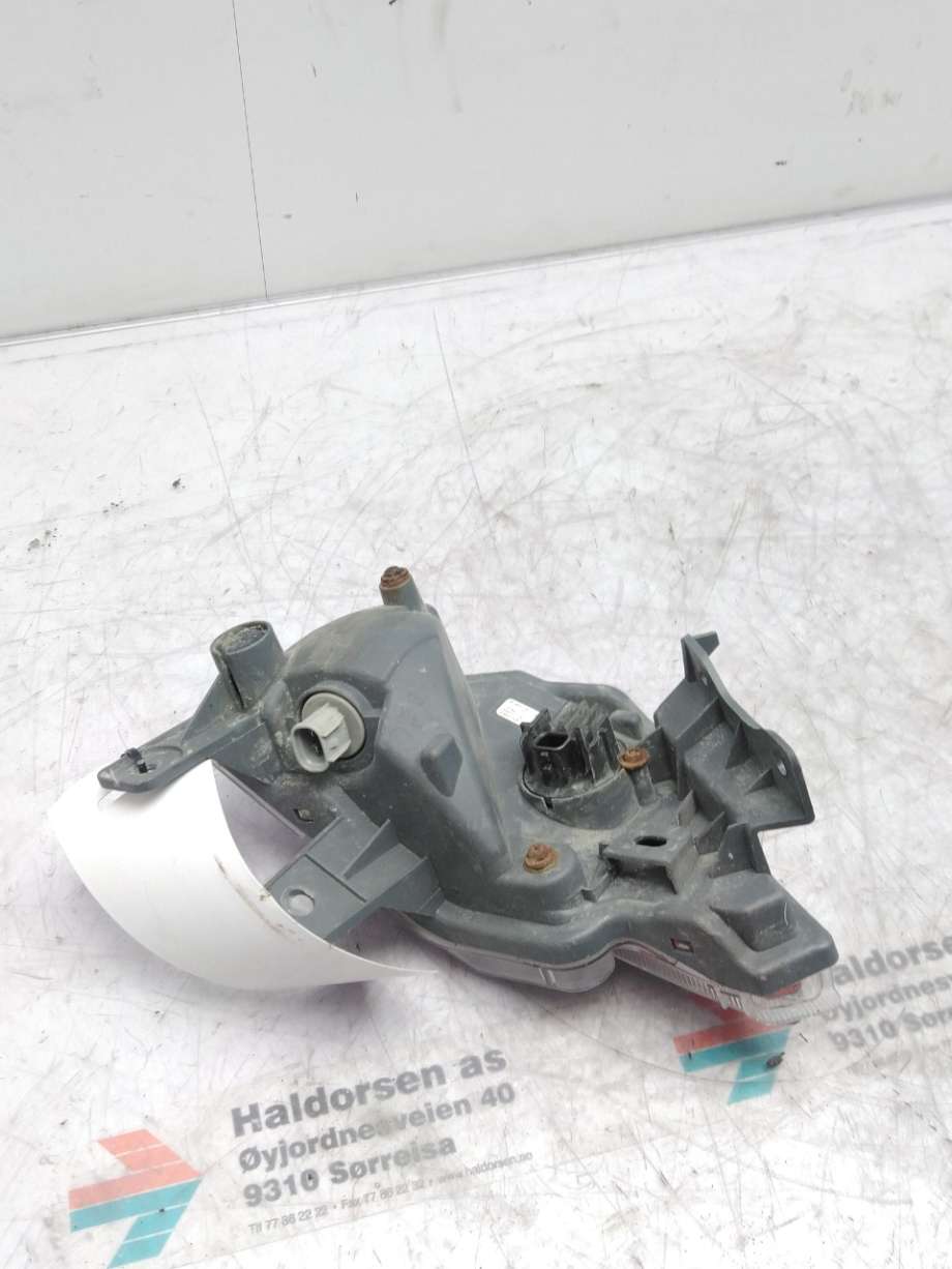 Baklykt fra støtfanger til Toyota RAV4 2016-2019 (Type IV, Fase 2)  (TOYOTA|8145742060|8148042060|)