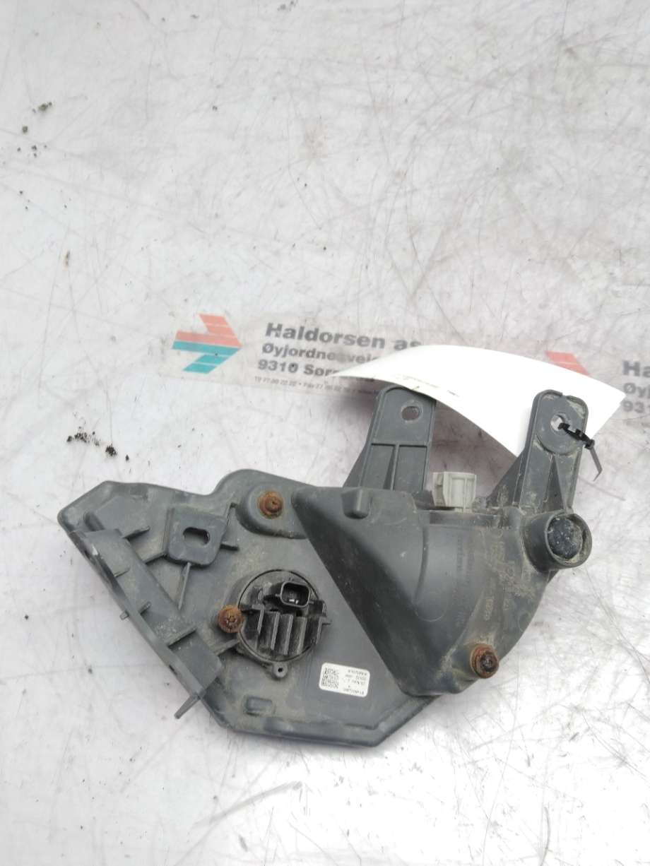 Baklykt fra støtfanger til Toyota RAV4 2016-2019 (Type IV, Fase 2)  (TOYOTA|8145742060|8148042060|)
