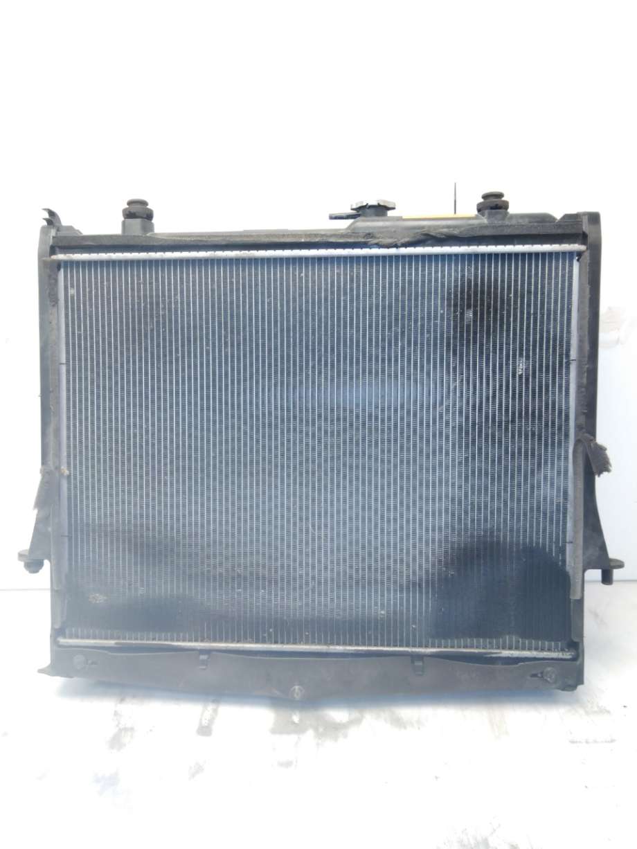 Radiator (manuell gir) til Isuzu D-Max 2012-2017 (Type II, Fase 1)  (ISUZU|8-98194-394-2||898192-9191)