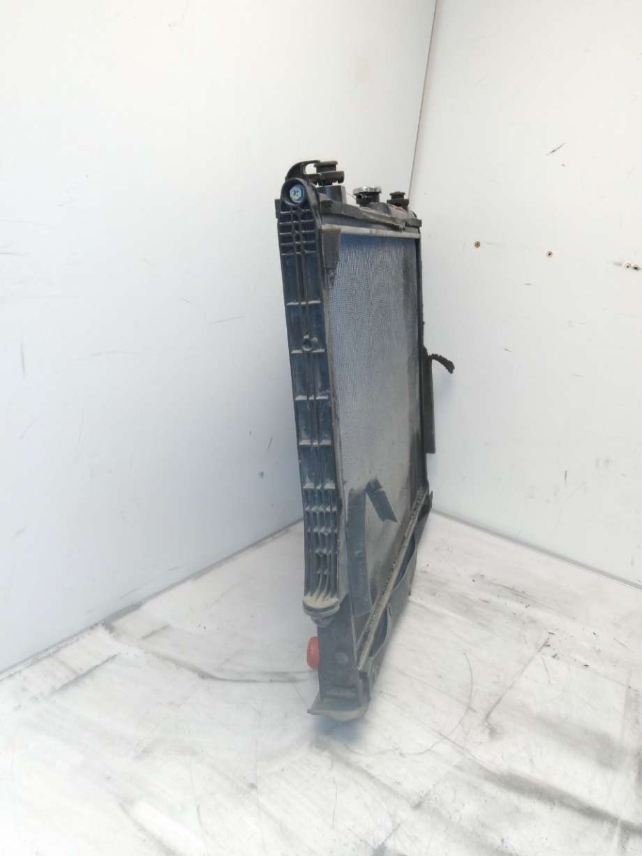 Radiator (manuell gir) til Isuzu D-Max 2012-2017 (Type II, Fase 1)  (ISUZU|8-98194-394-2||898192-9191)
