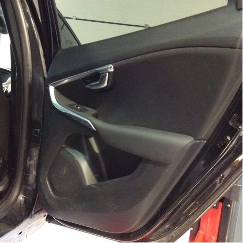 Dør høyre bak til Volvo V40 2012-2019  (VOLVO|32351000|)