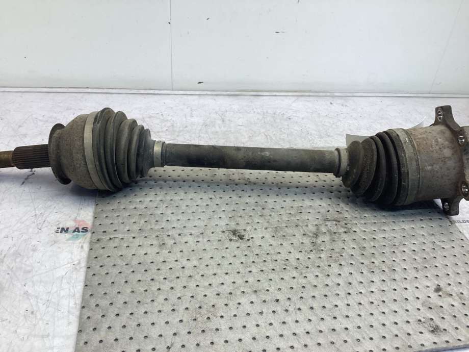 Drivaksel høyre bak til Nissan Pathfinder 2010-2014 (Fase 2) (R51) (R51) (NISSAN|)