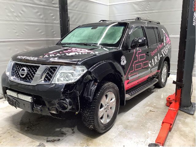 Stigtrinn/stigbrett til Nissan Pathfinder 2010-2014 (Fase 2) (R51) (R51) (NISSAN|)