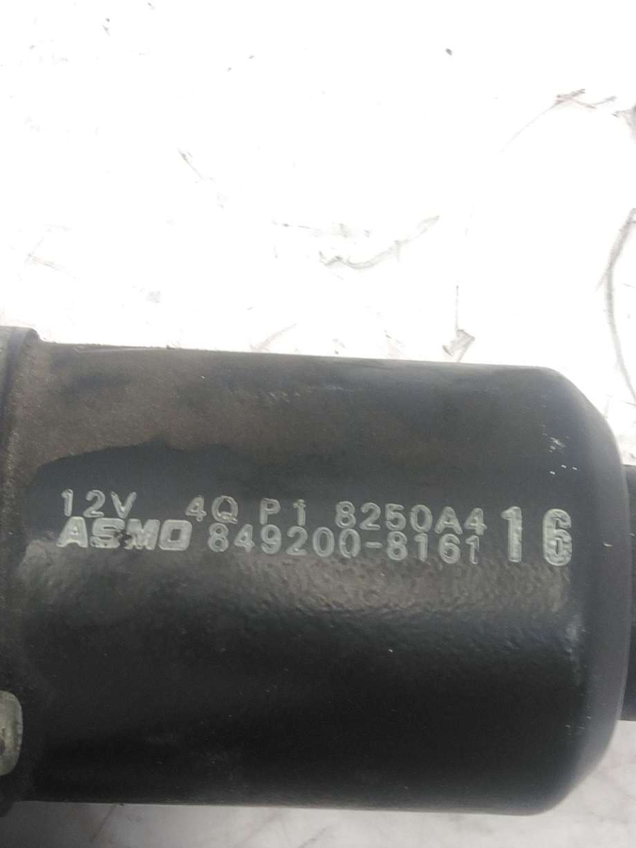 Viskermotor frontrute til Mitsubishi Pajero 2007-2016 (Type IV, Fase 1)  (MITSUBISHI|8250A416|)