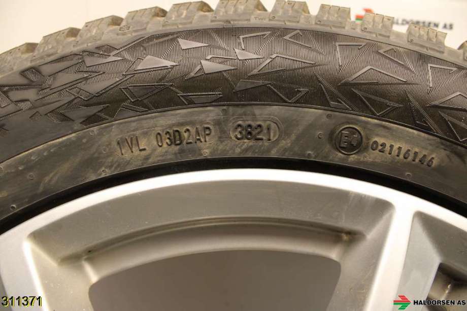 Hjulsett stål vinter til Volvo XC40 2018-2024  (5X108 - 7-8 MM|235/55 R18 104T XL|UKE 38 ÅR 21)