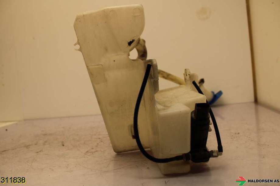 Spylertank til VW Transporter / Caravelle 2003-2009 (Fase 1) (T5) (T5) (VOLKSWAGEN|7H0 955 453 M|)