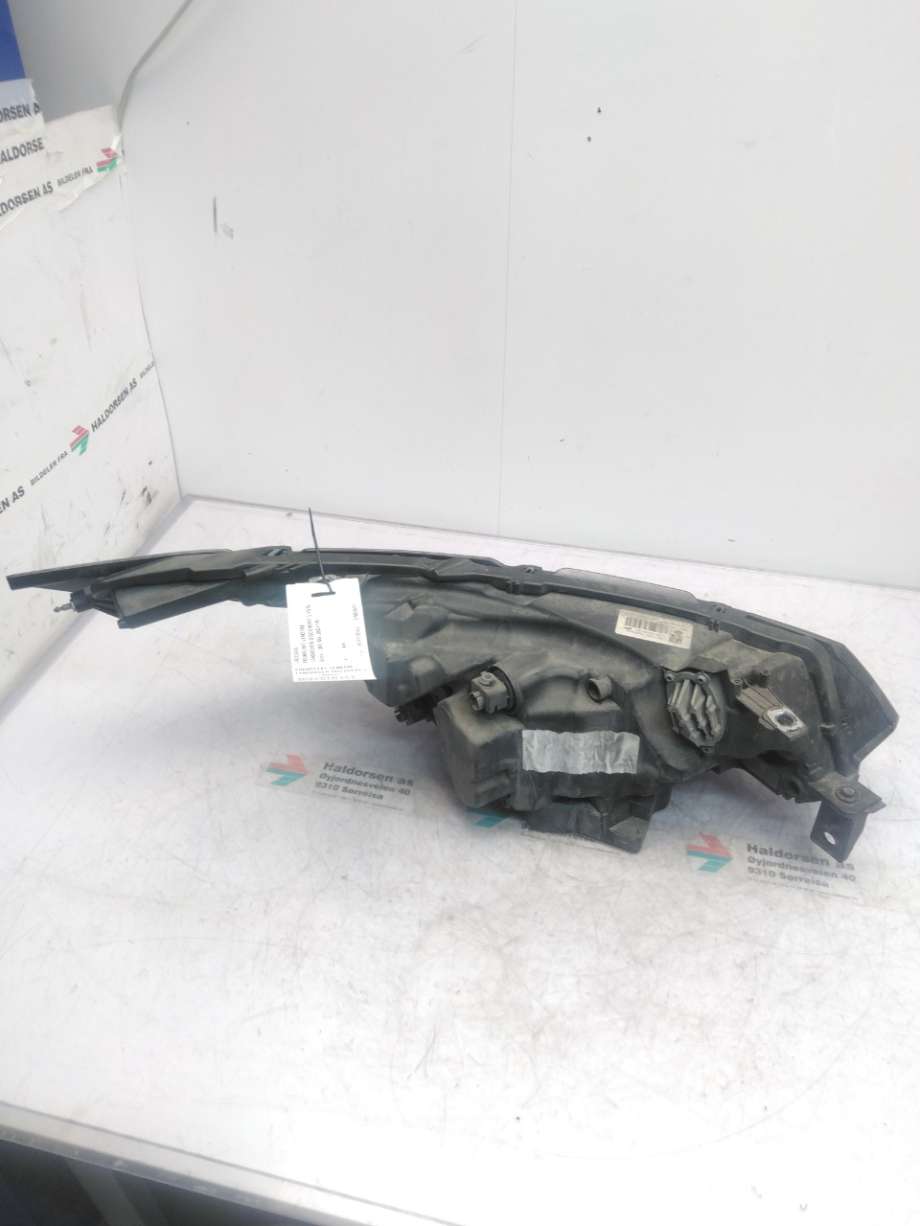 Frontlykt venstre halogen til Land Rover Discovery 2017-->> (Type V) (LAND-ROVER|LR085644|)