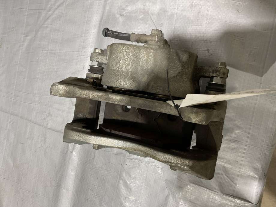 Bremsecaliper venstre foran til Suzuki Across 2020-->>  (SUZUKI|T4775-04817|)