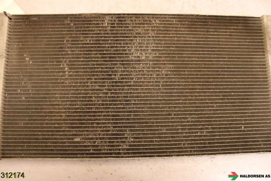 Radiator (automat gir) til BMW 5-Serie 2010-2017 (F10/F11) (F10/F11) (BMW|17 11 8 509 175|)