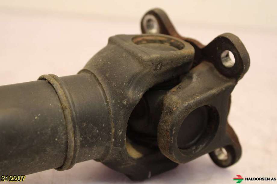 Mellomaksel fremre til BMW 5-Serie 2010-2017 (F10/F11) (F10/F11) (BMW|26 20 8 628 043|)