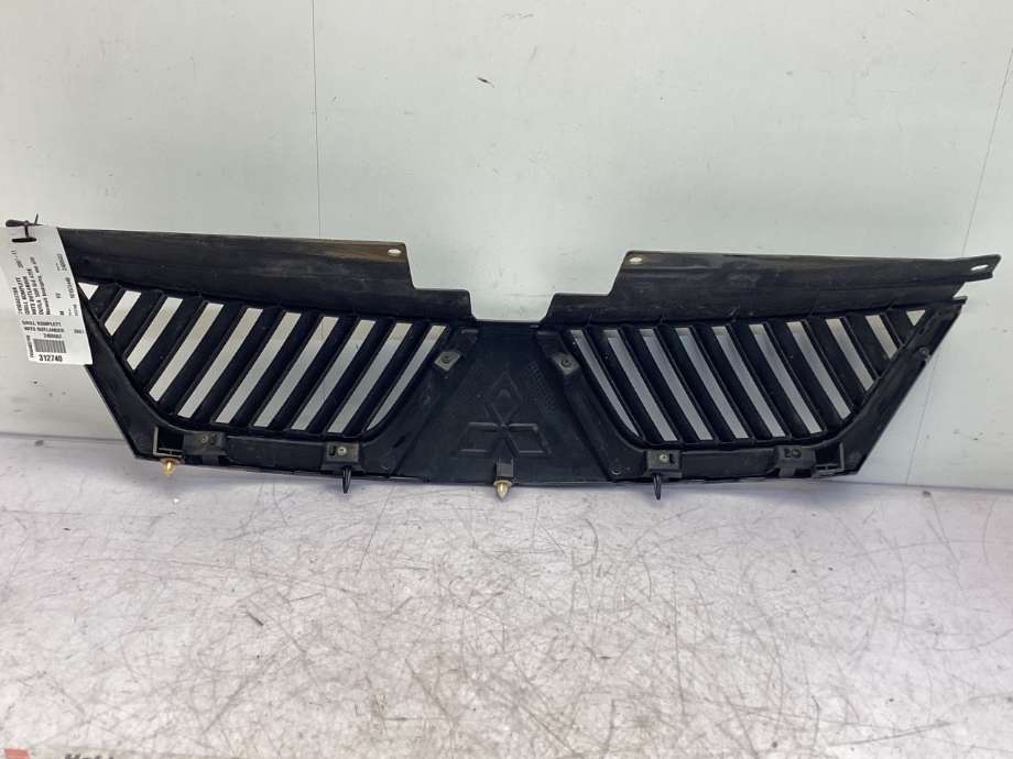 Grill til Mitsubishi Outlander 2007-2010 (Type II, Fase 1)  (MITSUBISHI|7450A037HB|)