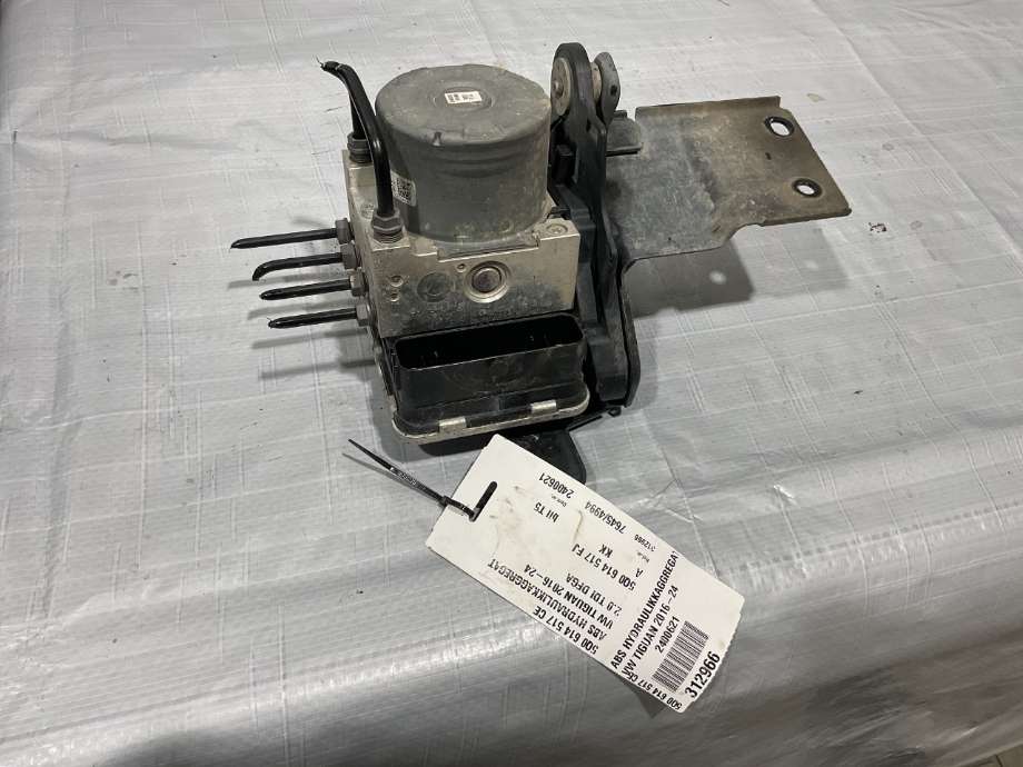 ABS sentral til VW Tiguan 2016-2020 (Type II, Fase 1) (VOLKSWAGEN|5Q0 614 517 CE|5Q0 614 517 FJ|)