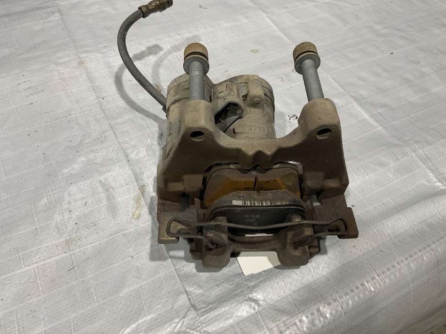 Bremsecaliper venstre bak til VW Tiguan 2016-2020 (Type II, Fase 1) (VOLKSWAGEN|3Q0 615 423|)