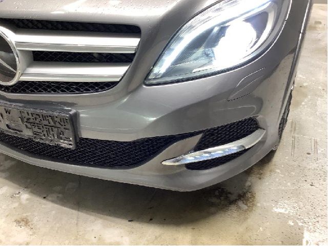 Støtfanger foran til Mercedes B-Klasse 2011-2018 (W246) (W246) (A 242 885 02 25|DELENR ER FARGELØS|)