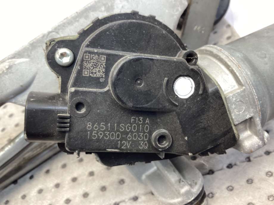 Viskermotor frontrute til Subaru Forester 2013-2019 (Type IV)  (SUBARU|86510SG010|)