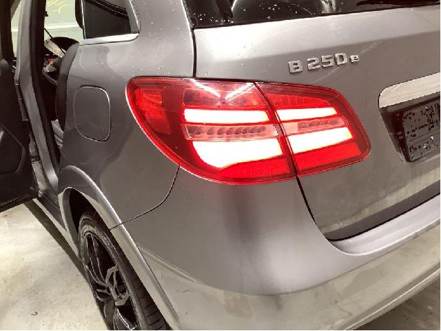 Baklykt venstre til Mercedes B-Klasse 2011-2018 (W246) (W246) (A 246 906 87 00|)