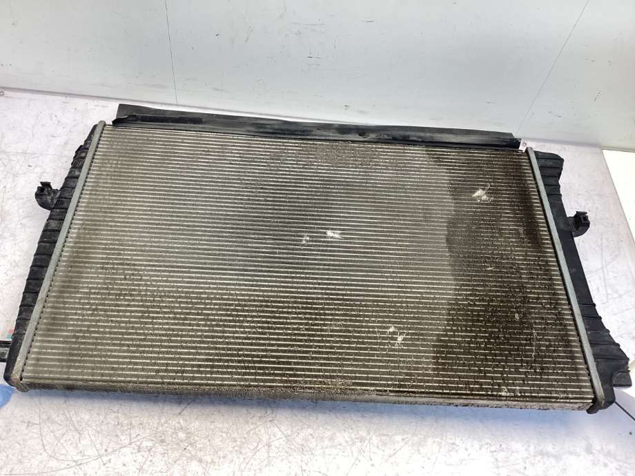 Radiator (automat gir) til VW Arteon 2017-->>  (VOLKSWAGEN|5Q0 121 251 EM|)