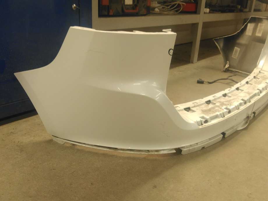 Støtfanger bak til Volvo XC60 2014-2017 (Type I, Fase 2) (VOLVO|39828770|)