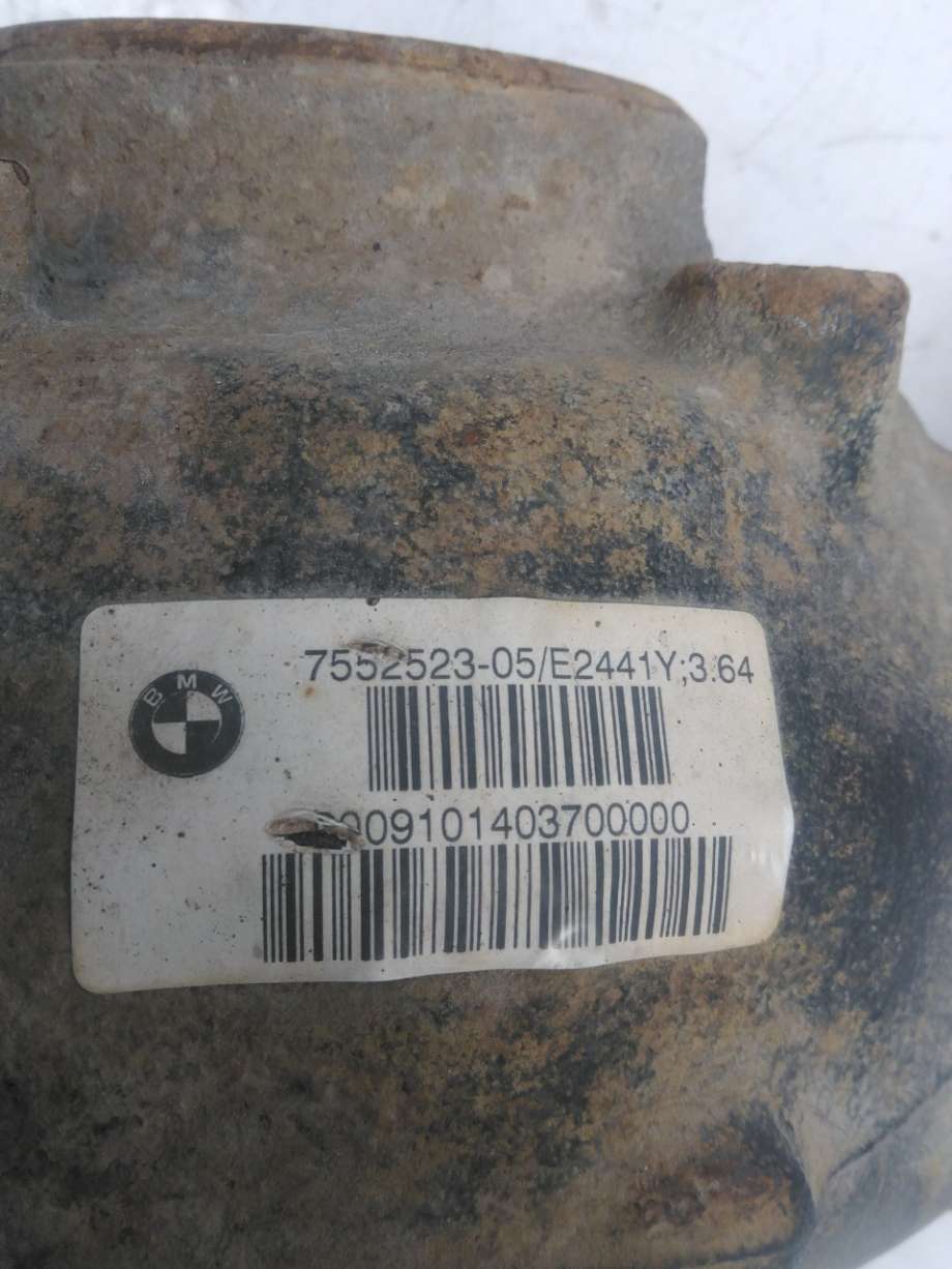 Kardang klokke bak til BMW X5 2007-2013 (E70) (E70) (BMW|33 10 7 552 523|)