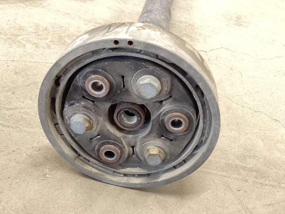 Mellomaksel til VW Passat 2015-2019 (Fase 1) (B8) (B8) (VOLKSWAGEN|3Q0 521 101 AN|)
