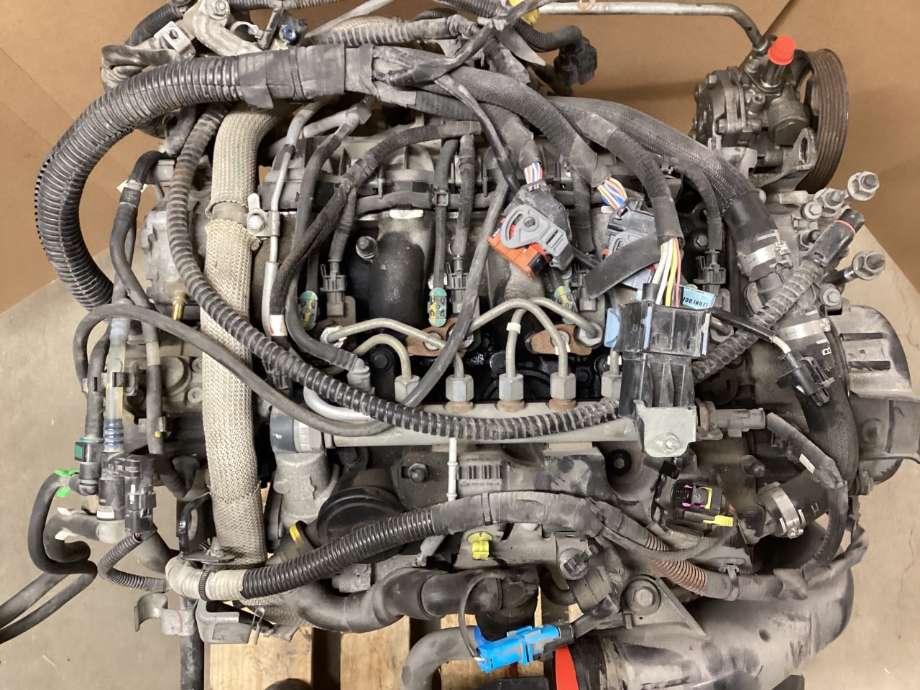 Motor diesel til Mitsubishi Outlander 2010-2012 (Type II, Fase 2)  (MITSUBISHI|MN982335|2.2 DI-D 4HK|CW7W 2200DIESEL)