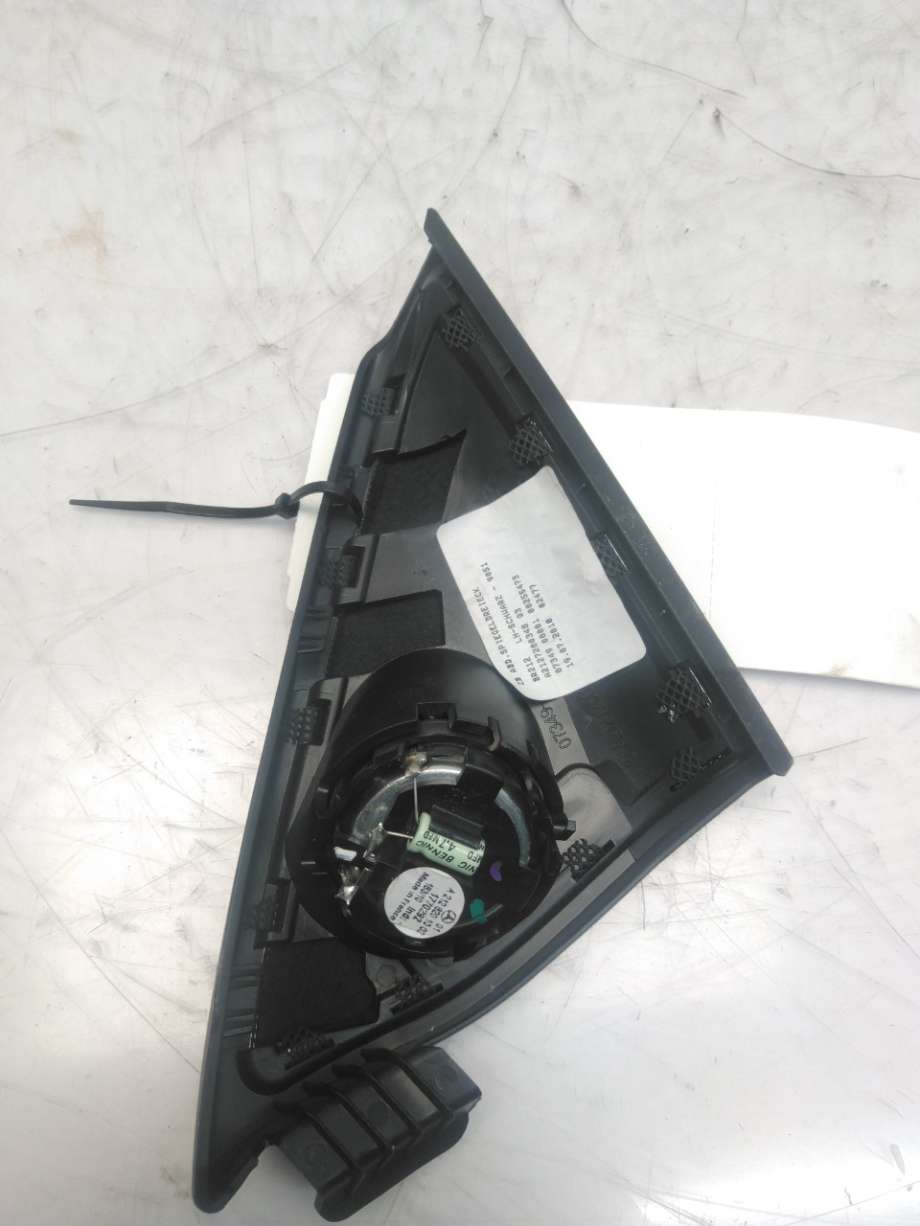 Bilstereo høyttaler til Mercedes E-Klasse 2009-2013 (Fase 1) (W212) (W212) (MERCEDES|A 212 820 10 02|)