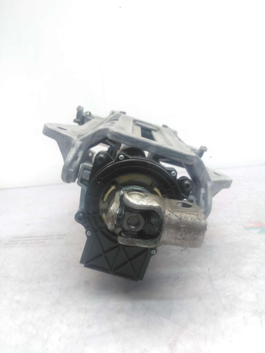 Rattaksel til Land Rover Discovery 2005-2009 (Type III) (LAND-ROVER|QMB500740|)