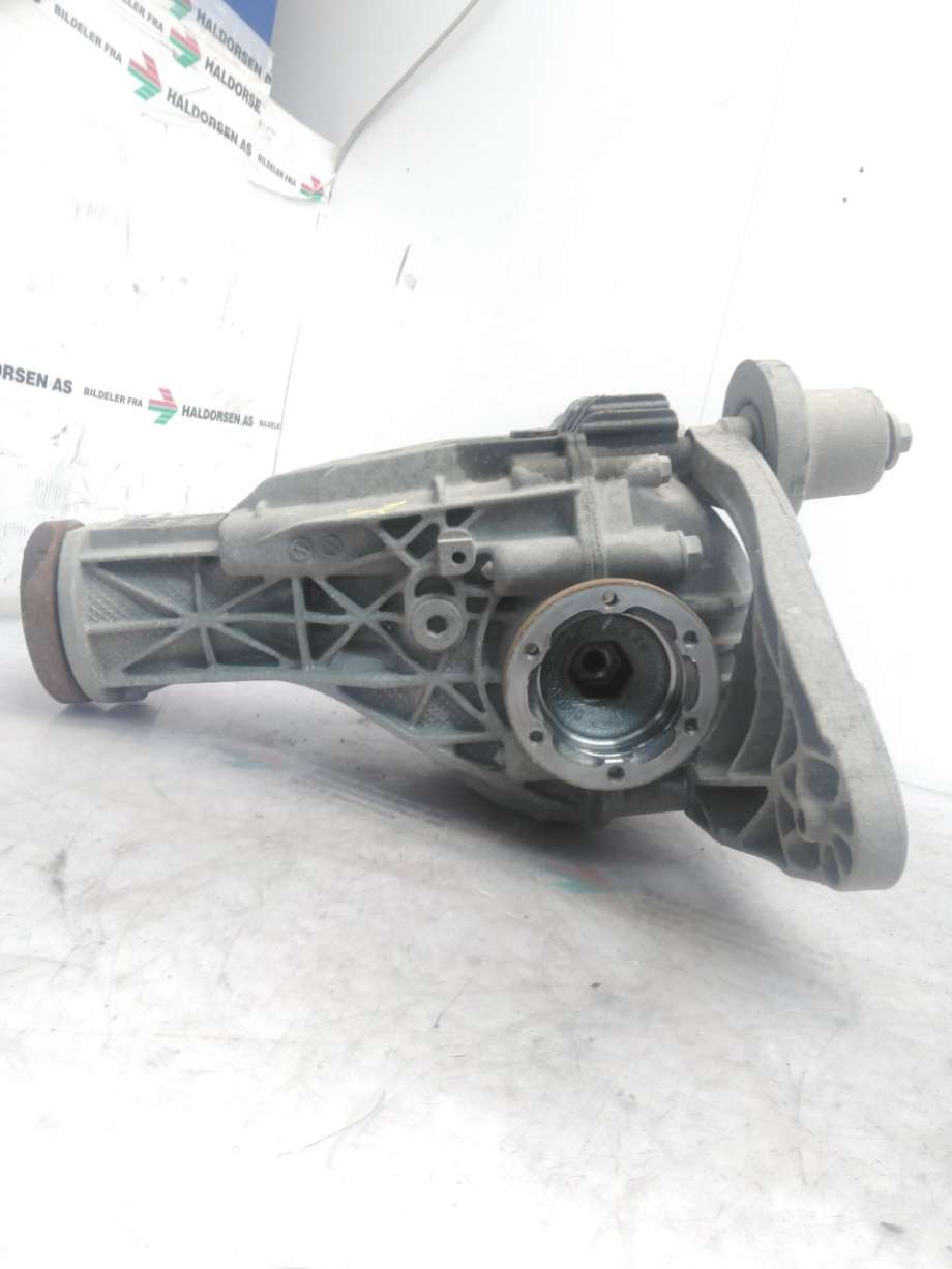 Kardang klokke bak til Audi A5 2007-2016 (Type I)  (AUDI|0BC 500 044 B|)