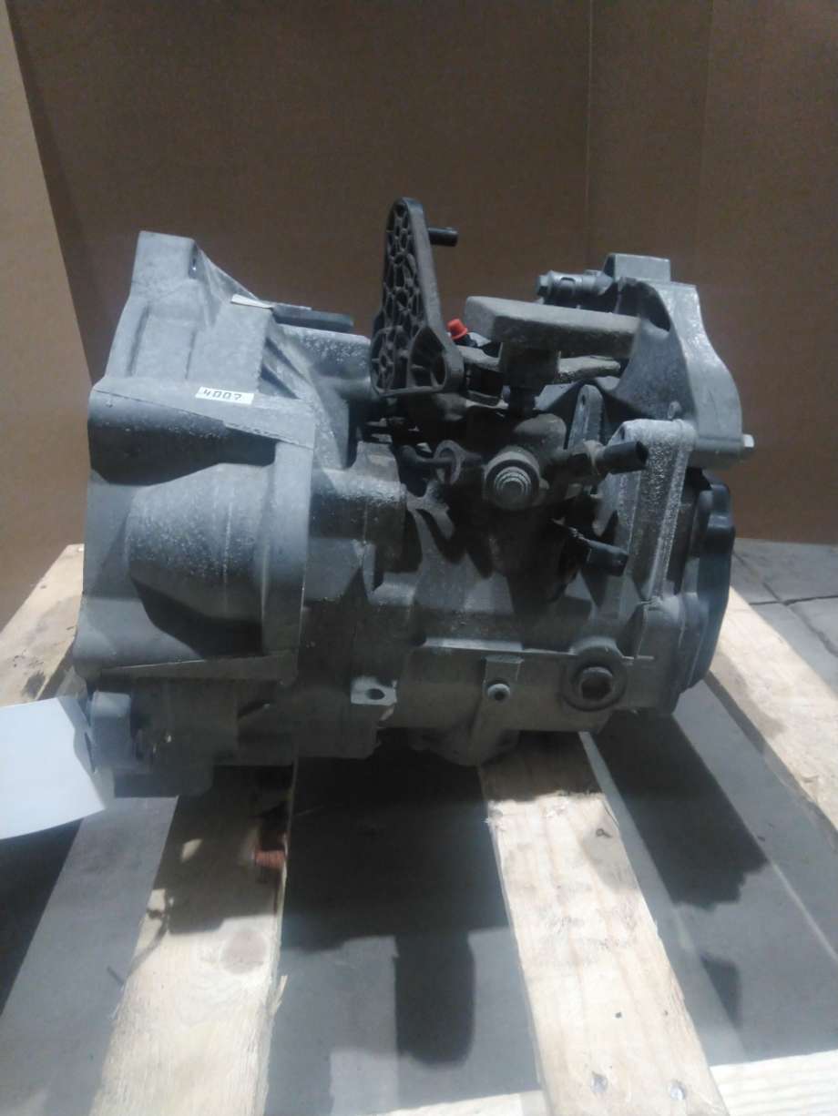 Girkasse manuell til VW Caddy 2015-2020 (Type III, Fase 3)  (VOLKSWAGEN|0A4 300 052 B|)