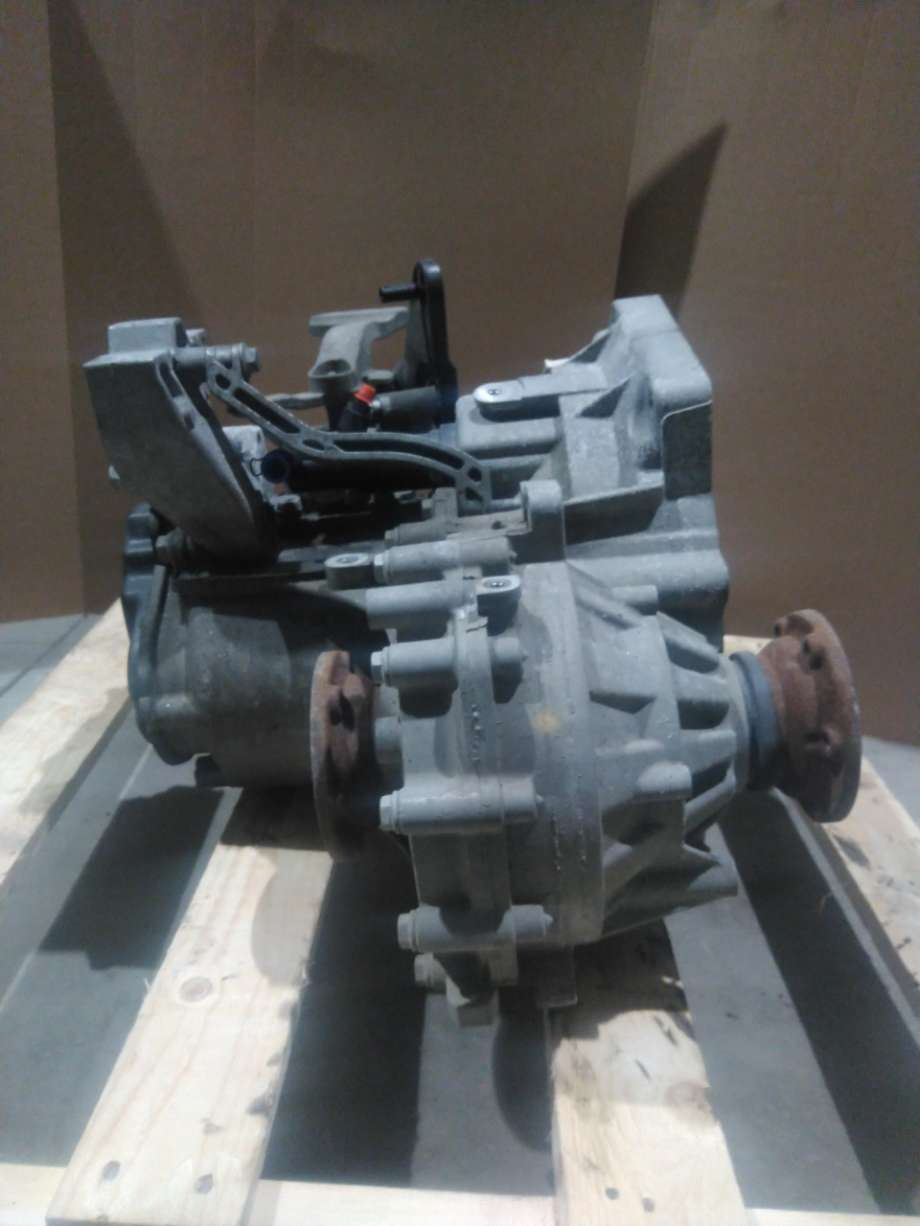 Girkasse manuell til VW Caddy 2015-2020 (Type III, Fase 3)  (VOLKSWAGEN|0A4 300 052 B|)