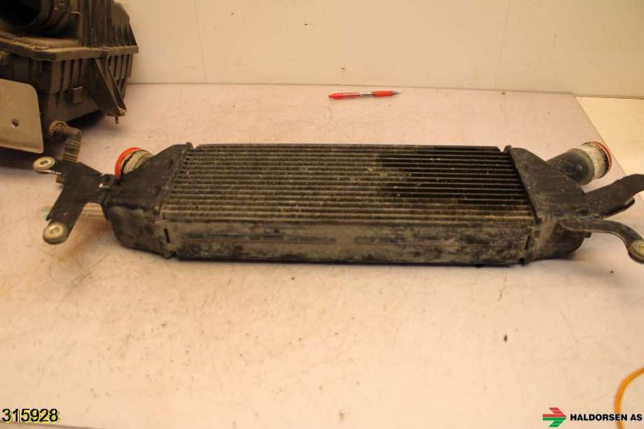 Intercooler til Mitsubishi Outlander 2010-2012 (Type II, Fase 2)  (MITSUBISHI|1530A107|)