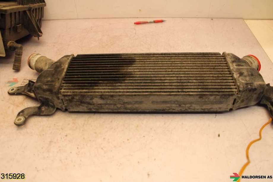 Intercooler til Mitsubishi Outlander 2010-2012 (Type II, Fase 2)  (MITSUBISHI|1530A107|)