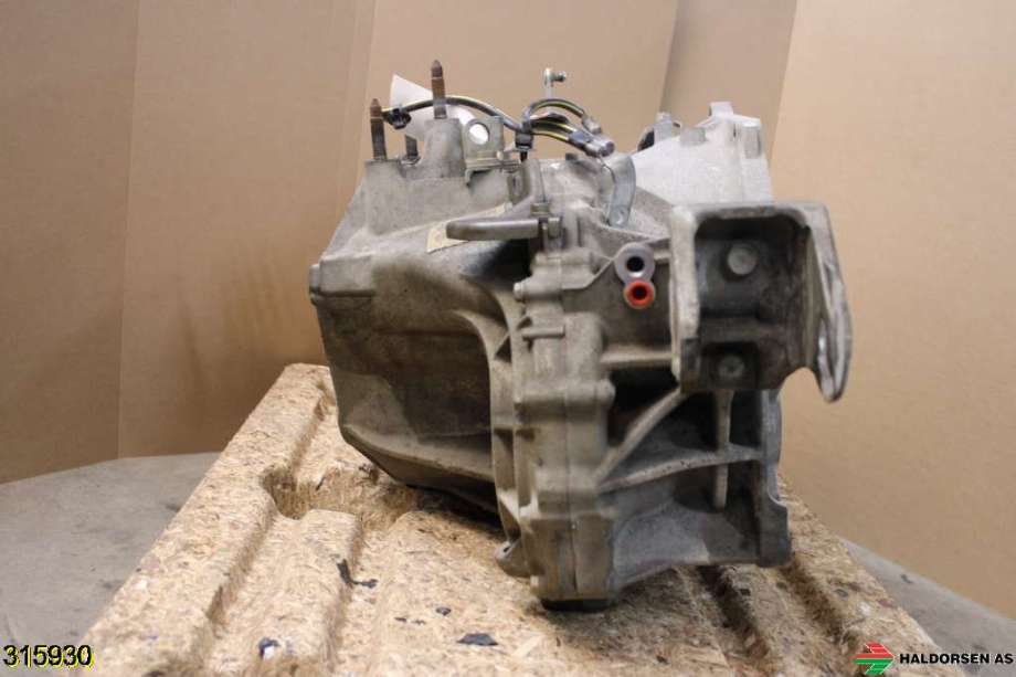 Girkasse manuell 6-trinn til Mitsubishi Outlander 2010-2012 (Type II, Fase 2)  (MITSUBISHI|2500A247|W6MBA-1-RRZC|)