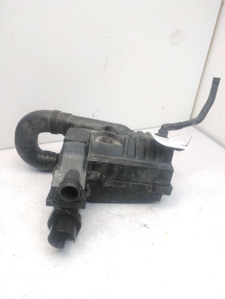 Luftfilterboks til VW Golf VI 2008-2012  (VOLKSWAGEN|3C0 129 607 BE|)