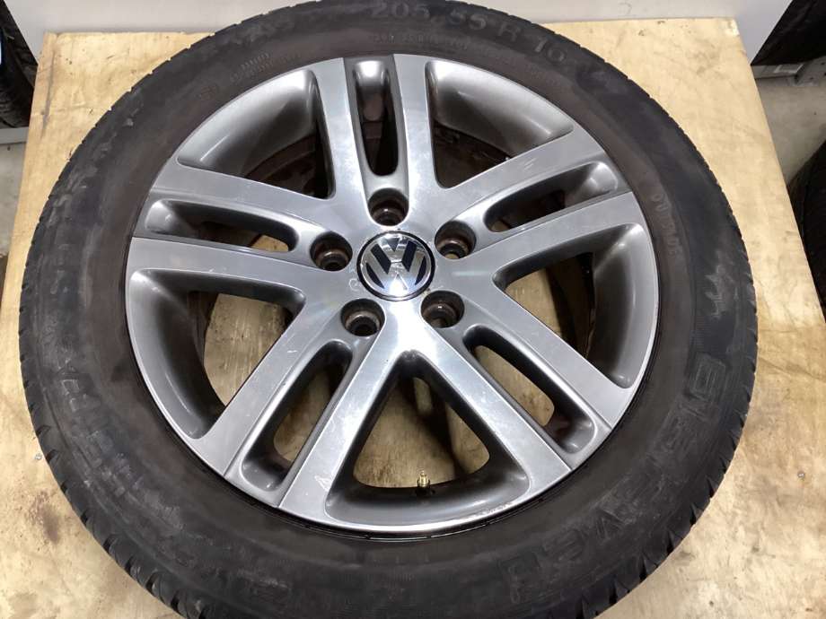 Hjulsett stål sommer til VW Golf VI 2008-2012  (1K0601025BM|205/55-16 91V|UKE 45 ÅR 2019)