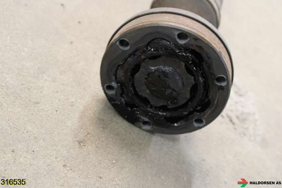 Mellomaksel til Audi Q5 2012-2017 (Type I, Fase 2)  (AUDI|8R0 521 101 J|)