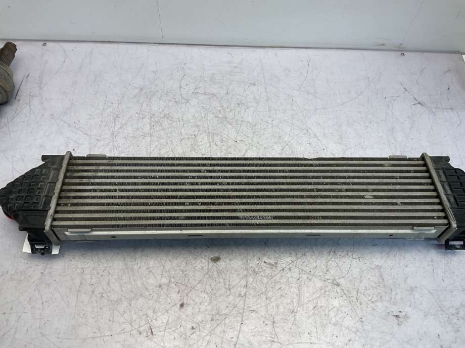 Intercooler til Volvo V60 2010-2013 (Type I, Fase 1)  (VOLVO|31338471|)