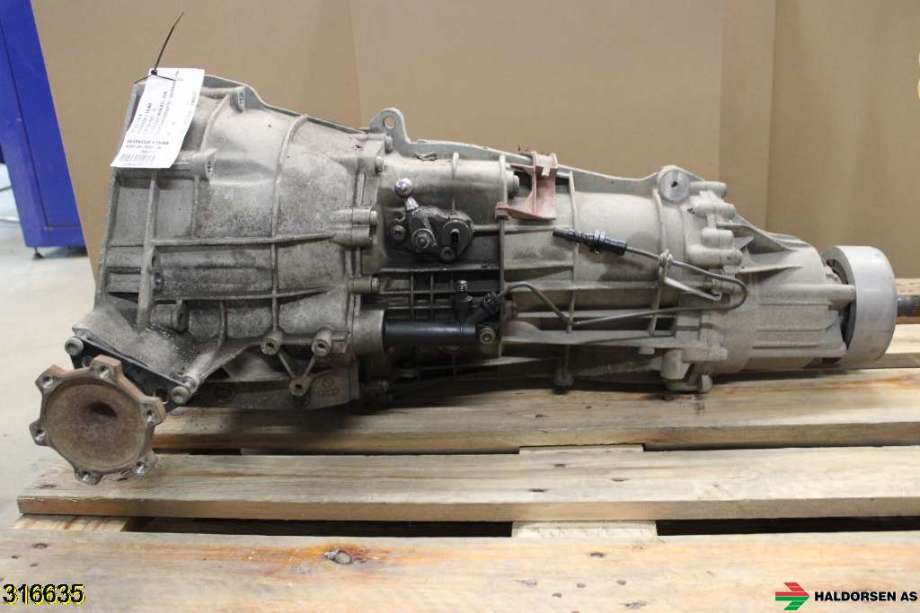 Girkasse manuell 6-trinn til Audi Q5 2012-2017 (Type I, Fase 2)  (AUDI|0B2 300 028 E|)