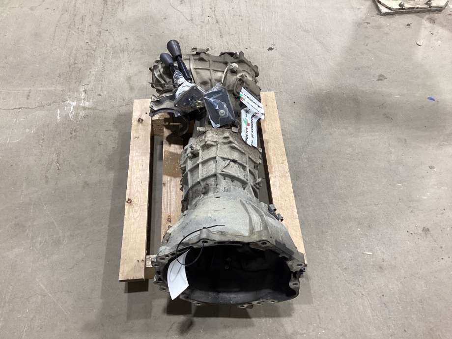 Girkasse manuell til Toyota Hilux 2002-2005  (TOYOTA|330303G120|)